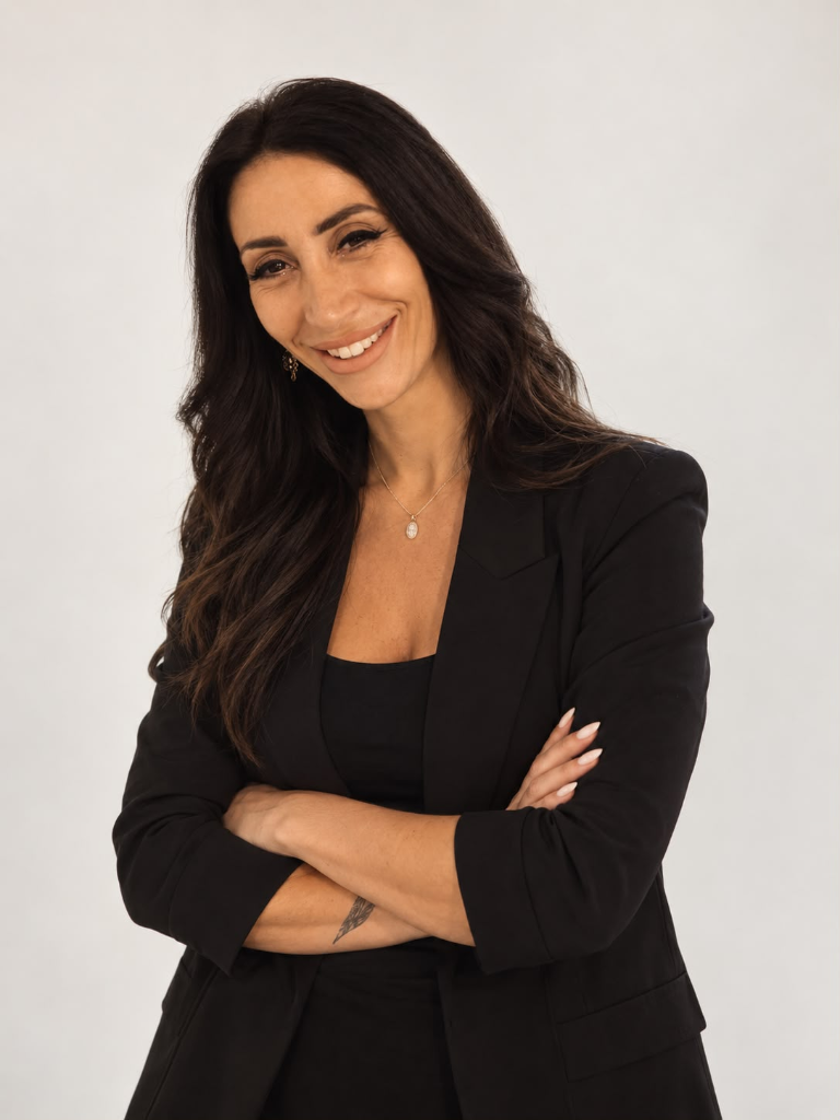 Paola - Hair Stylist & Extension Care